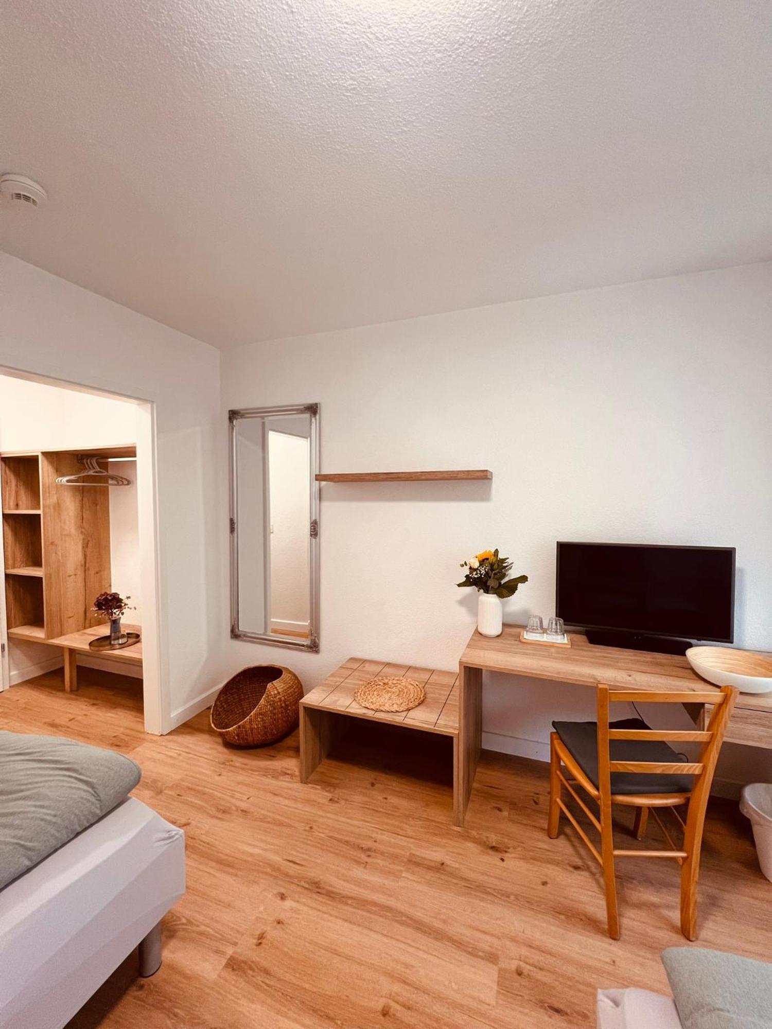 Business Hotel Riverside Duggingen エクステリア 写真