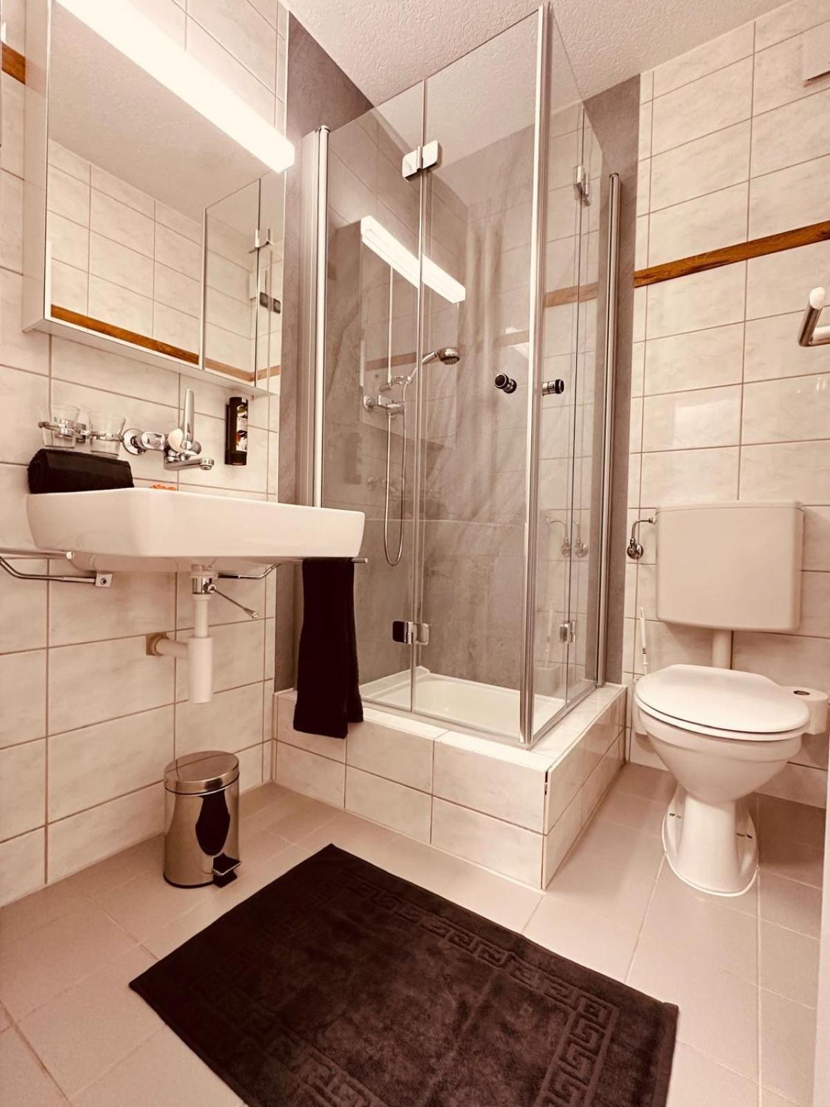Business Hotel Riverside Duggingen エクステリア 写真